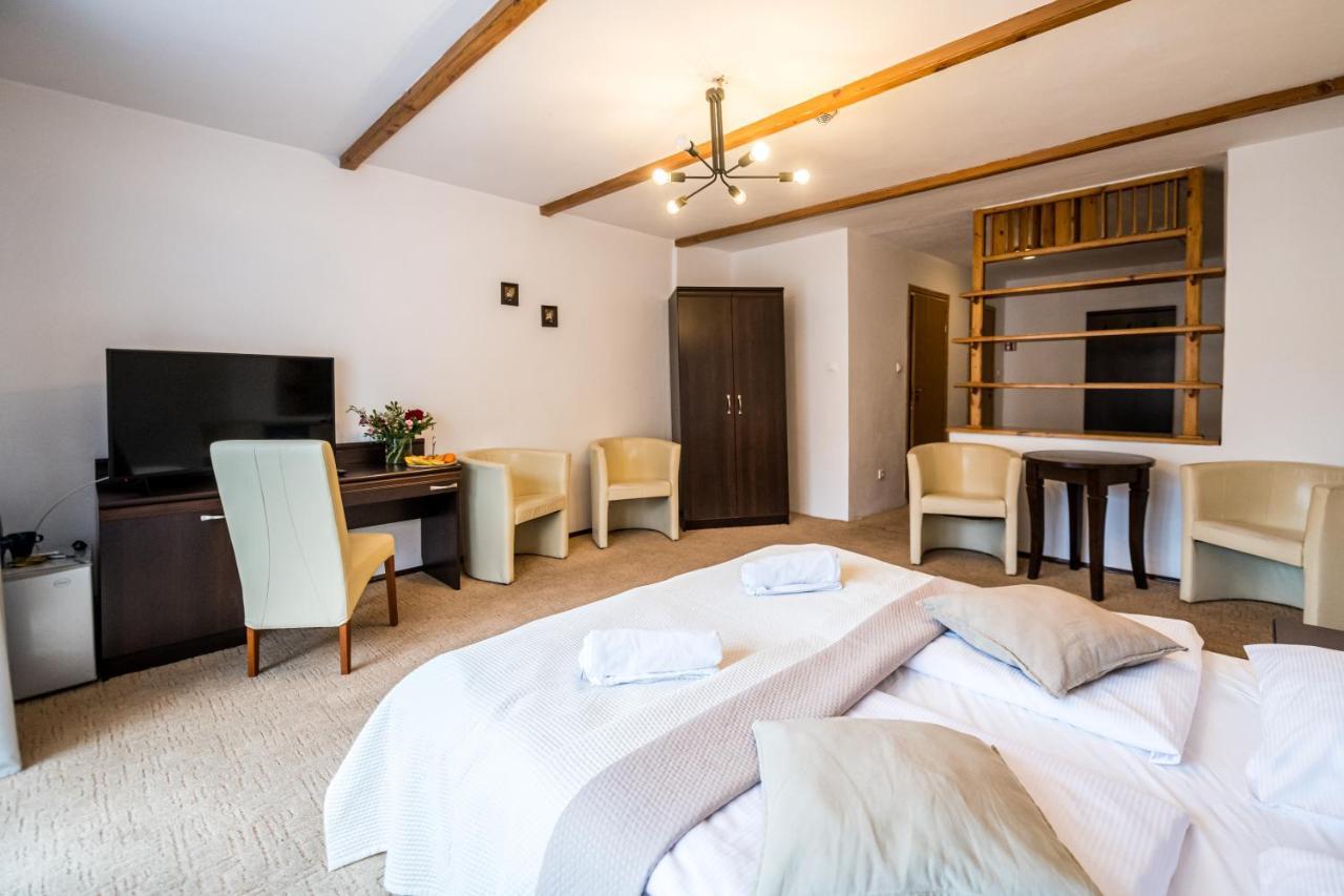 Hotel Ariston Карпач Екстер'єр фото