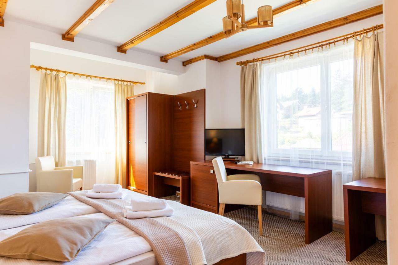 Hotel Ariston Карпач Екстер'єр фото